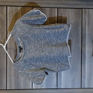 Forever 21 Grey Cropped Sweater Size Small